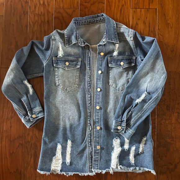 Distressed denim jacket/shirt - Picture 2 of 3
